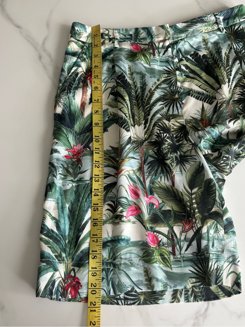 J. McLaughlin Tropical Palm Print High-Waist Shorts Sz 8 - Picture 10 of 10